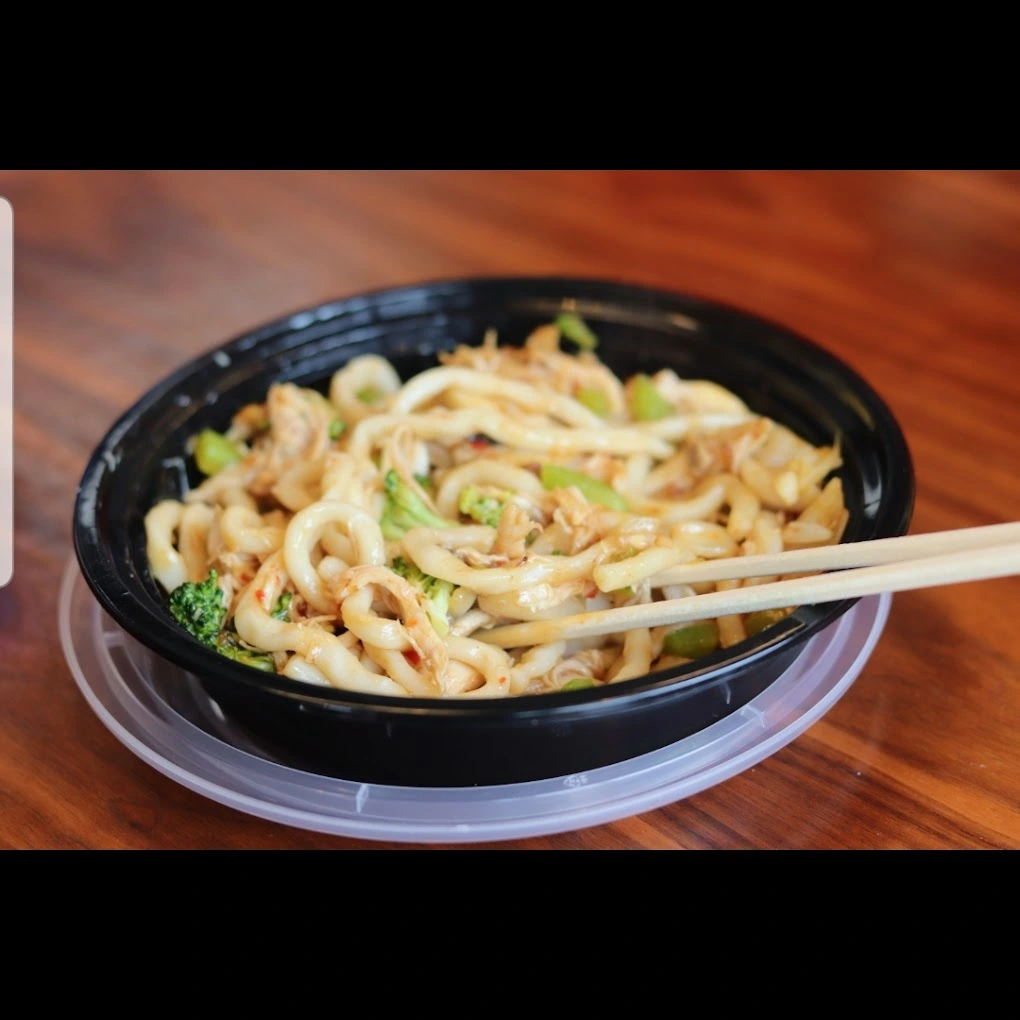 Delicious Chicken Shanghai Noodles at Hungry Birds in Edmonton, AB